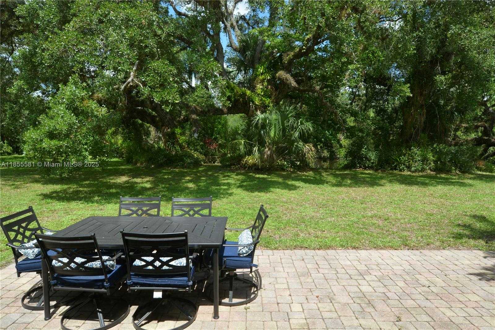 Small Image of 18220 ELMWOOD DR, Other City - In The State Of Florida Number 12
