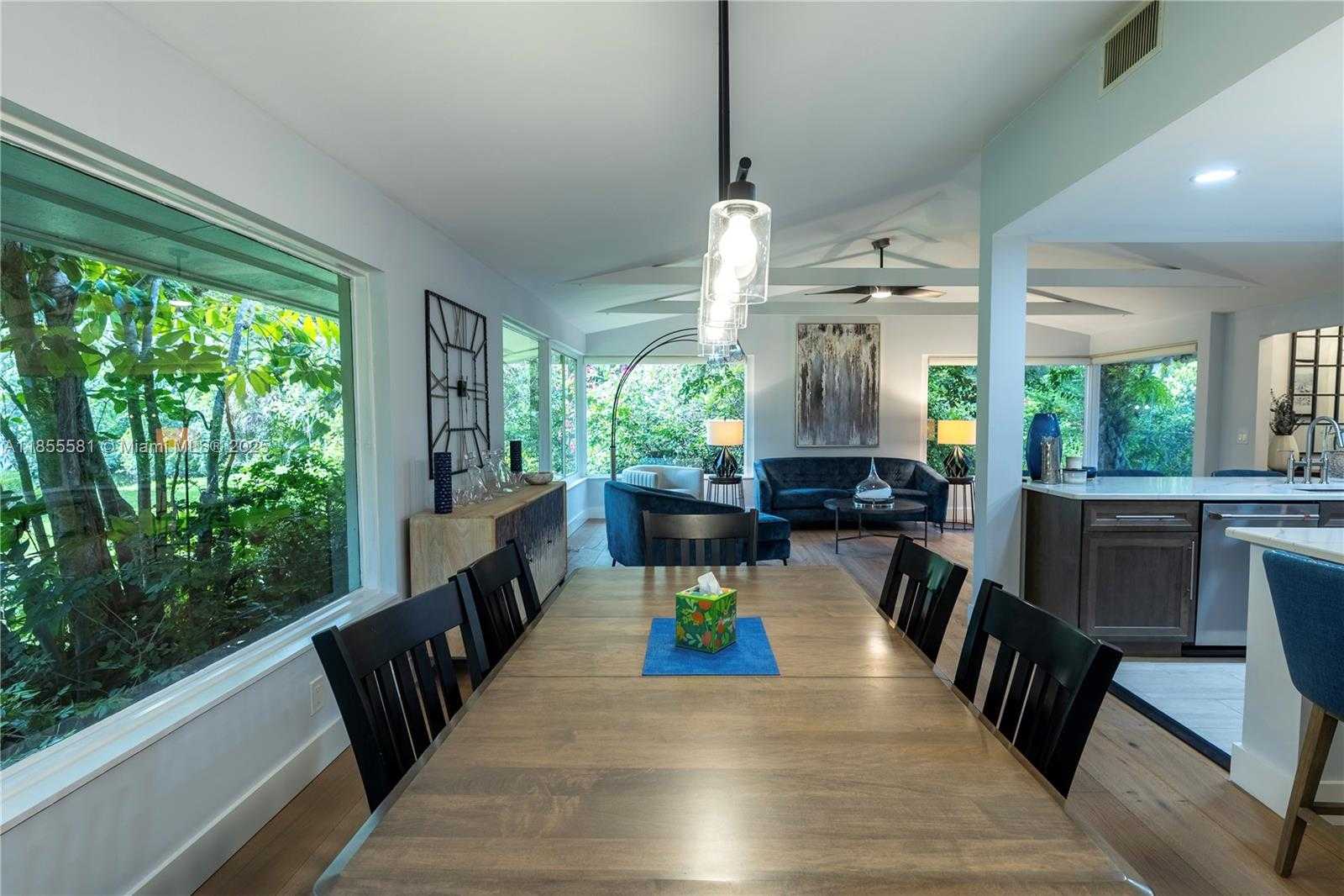 Small Image of 18220 ELMWOOD DR, Other City - In The State Of Florida Number 19