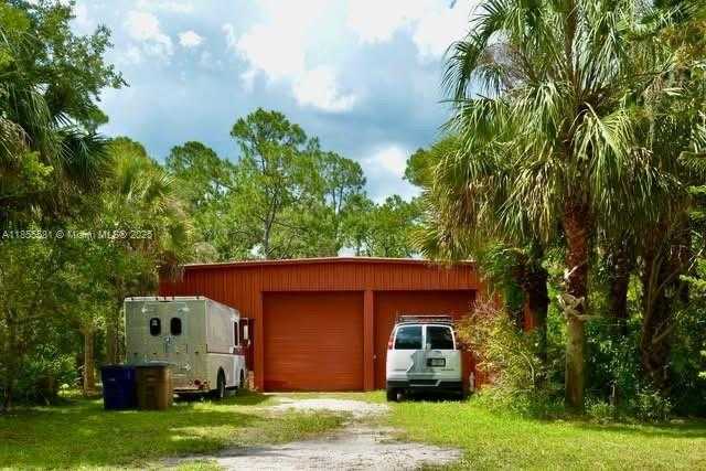 Small Image of 18220 ELMWOOD DR, Other City - In The State Of Florida Number 5