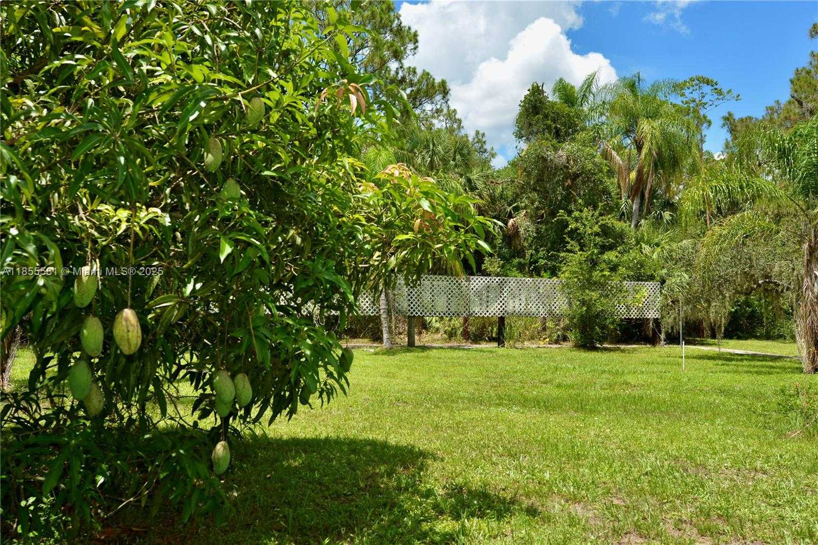 Small Image of 18220 ELMWOOD DR, Other City - In The State Of Florida Number 57