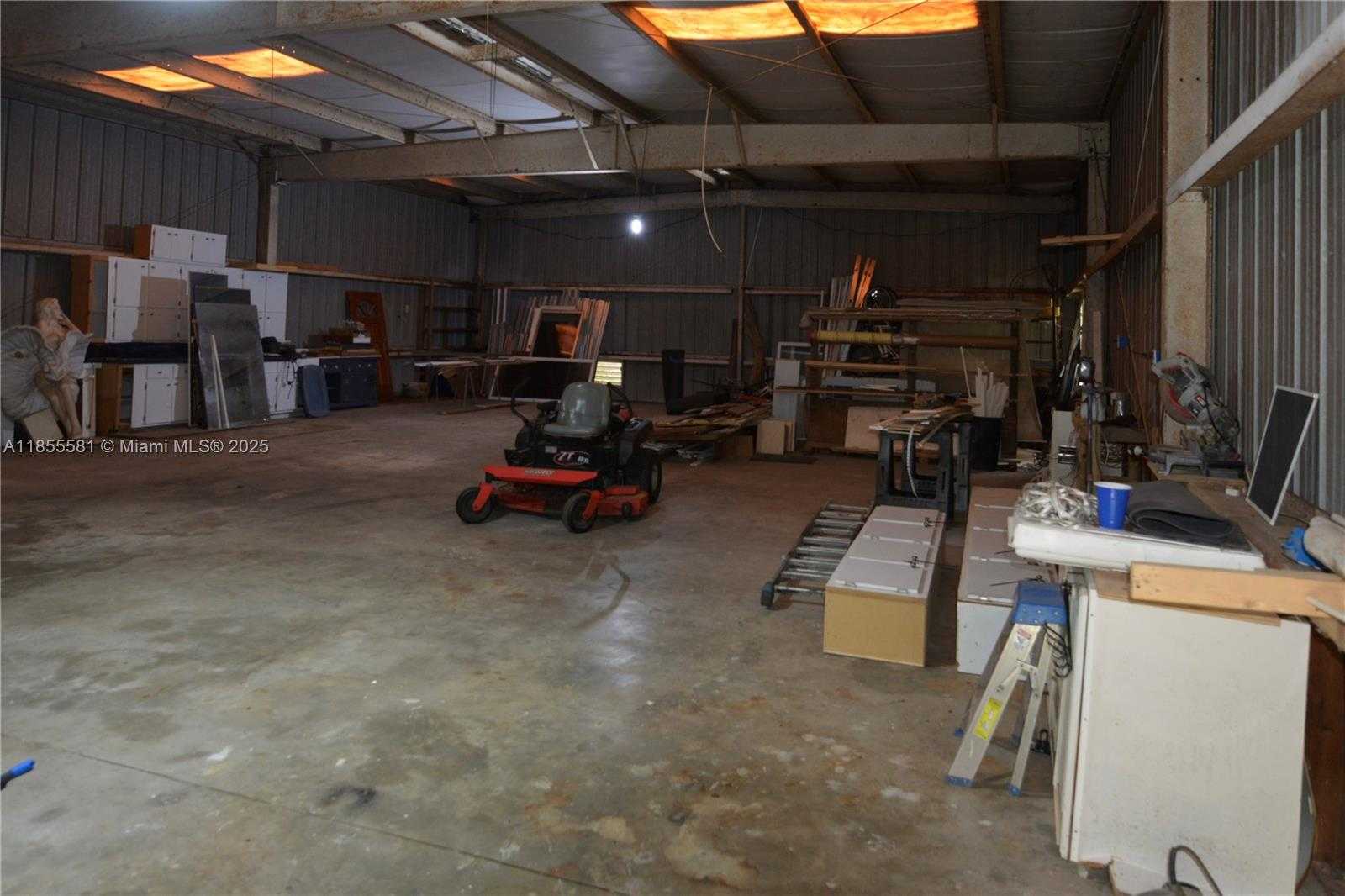 Small Image of 18220 ELMWOOD DR, Other City - In The State Of Florida Number 63