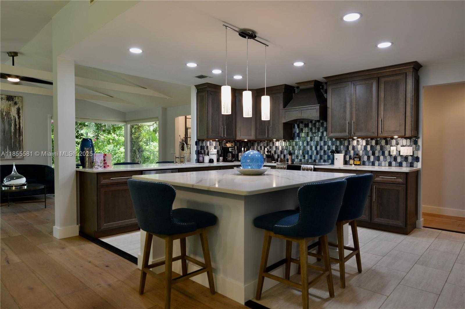 Small Image of 18220 ELMWOOD DR, Other City - In The State Of Florida Number 67