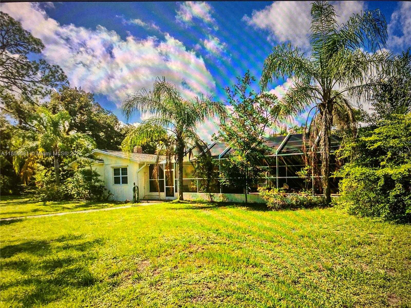 Small Image of 18220 ELMWOOD DR, Other City - In The State Of Florida Number 7
