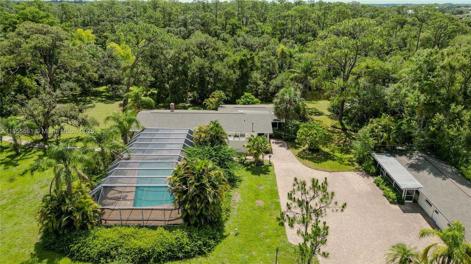 Small Image of 18220 ELMWOOD DR, Other City - In The State Of Florida Number 73