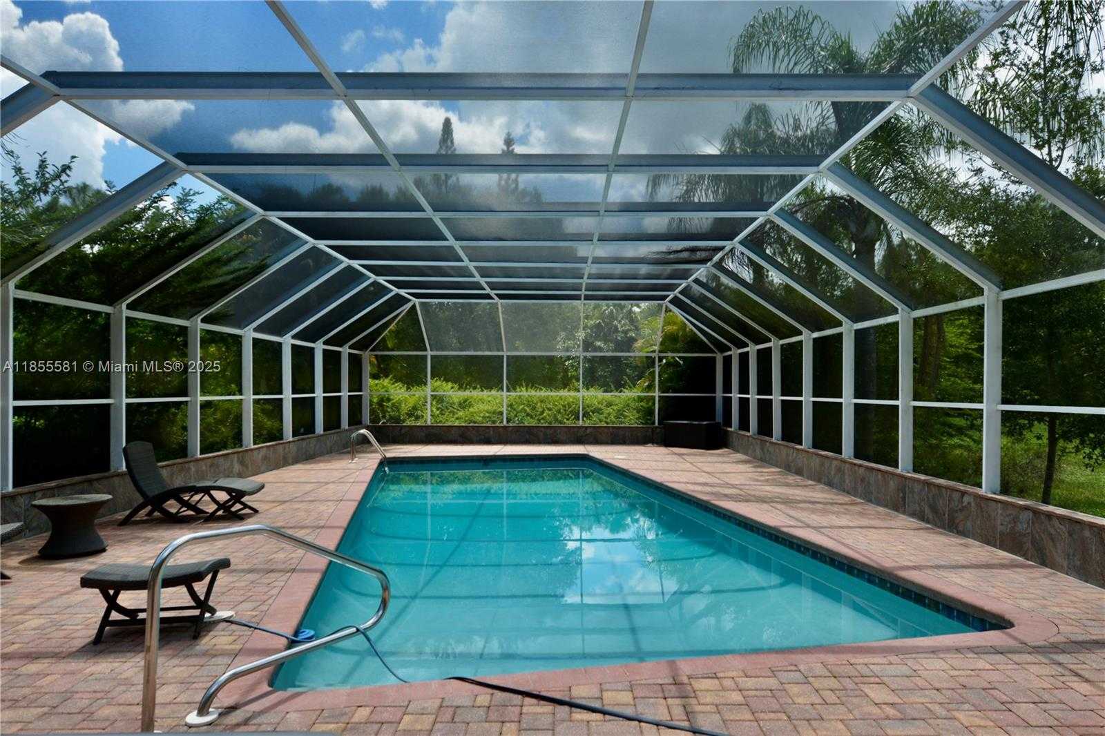 Small Image of 18220 ELMWOOD DR, Other City - In The State Of Florida Number 9