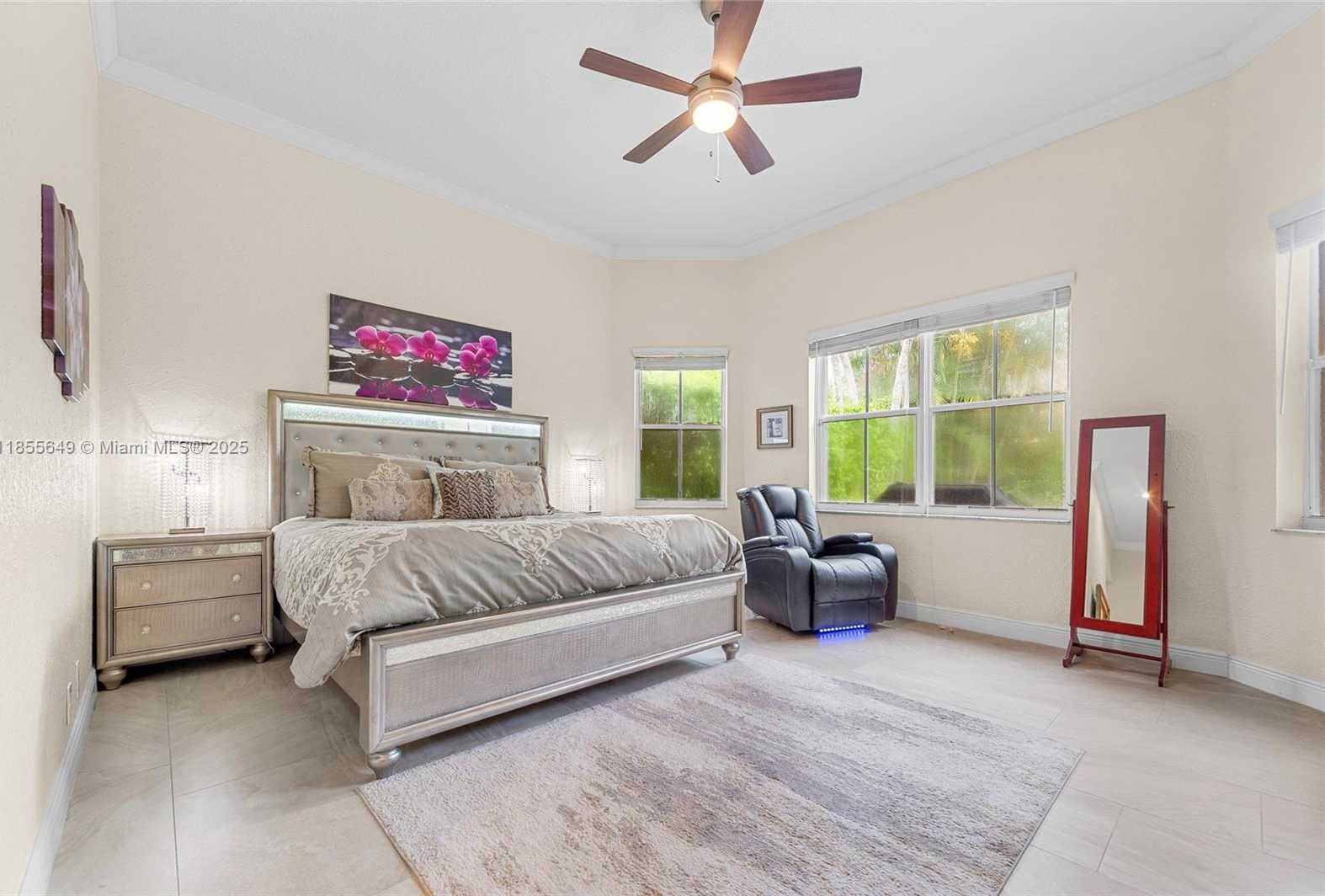Small Image of 1487 BLUE JAY CIR, Weston Number 11
