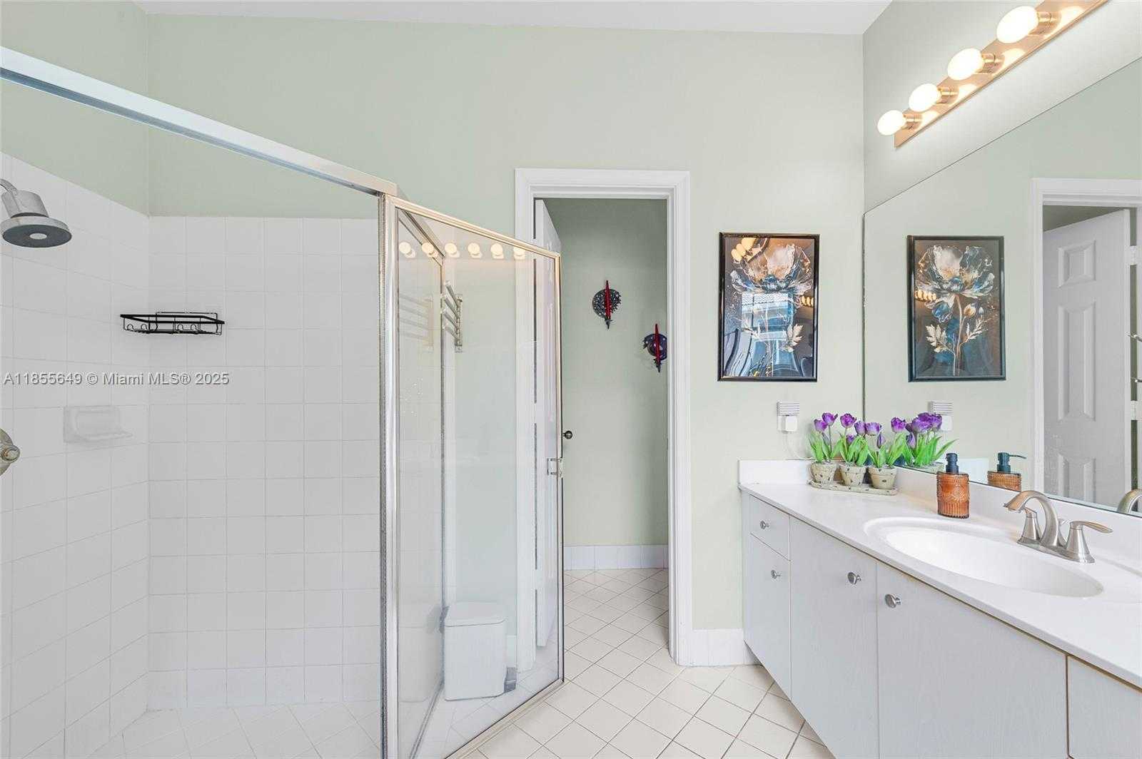 Small Image of 1487 BLUE JAY CIR, Weston Number 14