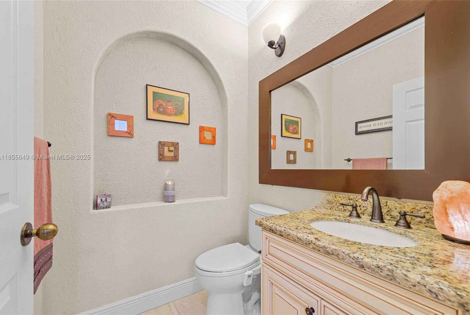 Small Image of 1487 BLUE JAY CIR, Weston Number 19