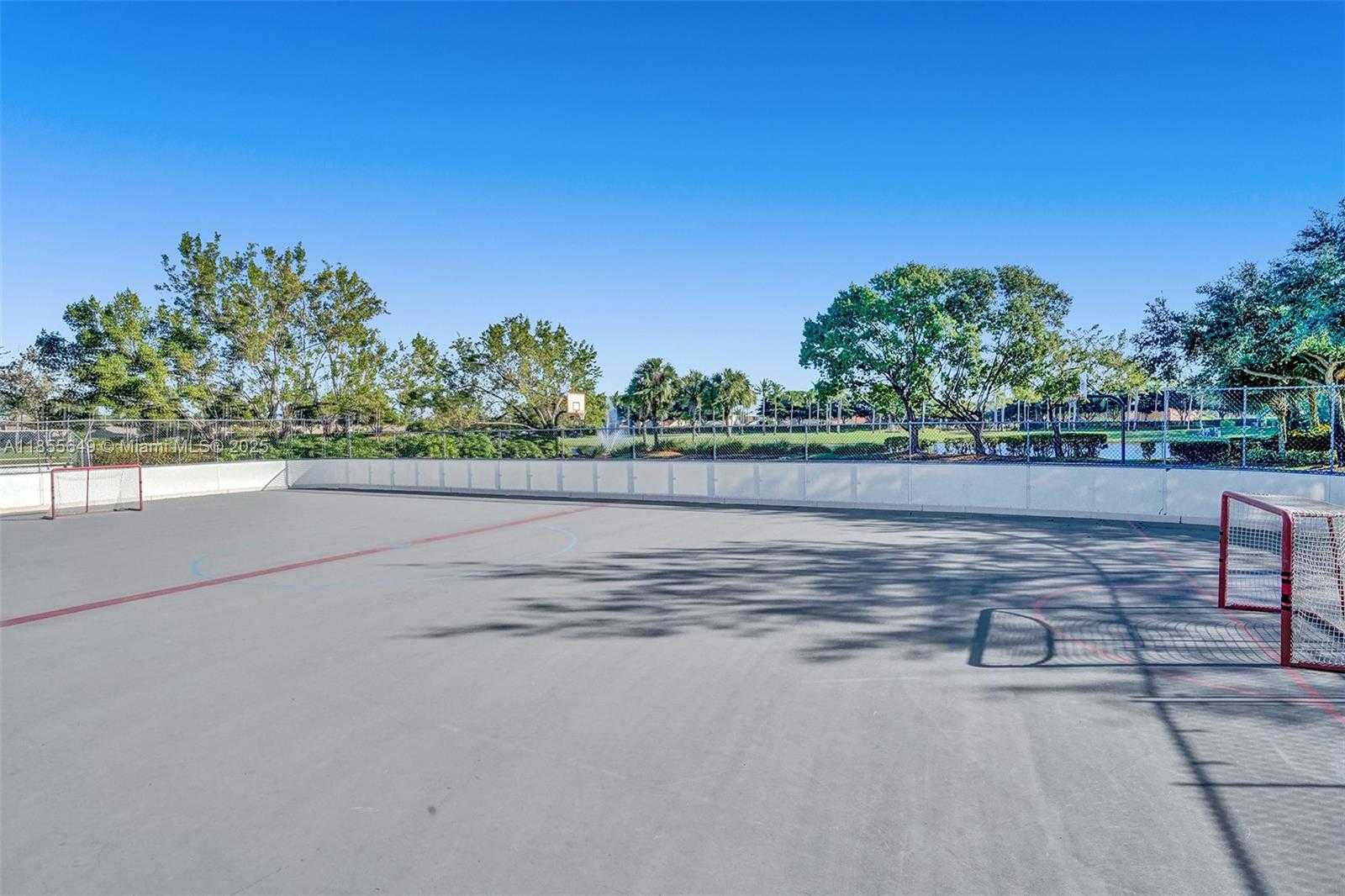 Small Image of 1487 BLUE JAY CIR, Weston Number 26