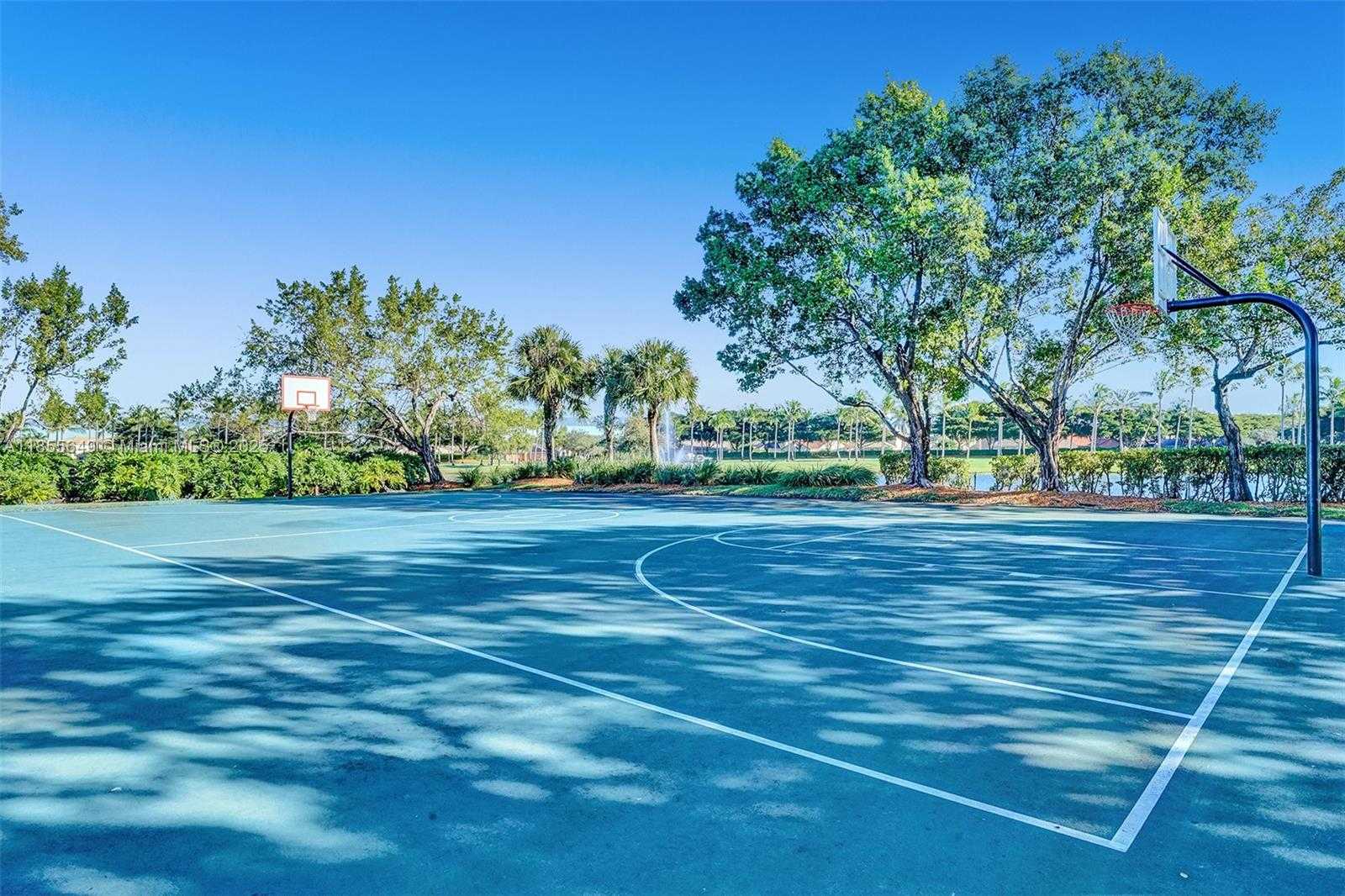 Small Image of 1487 BLUE JAY CIR, Weston Number 28
