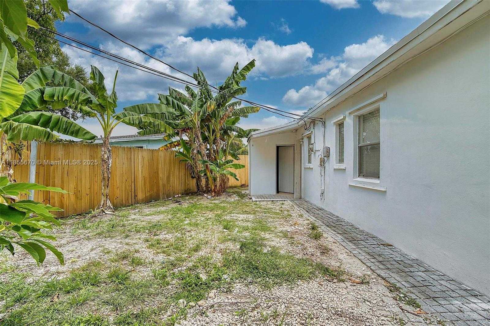 Small Image of 2900 NORTH WEST 164TH ST, Miami Gardens Number 23