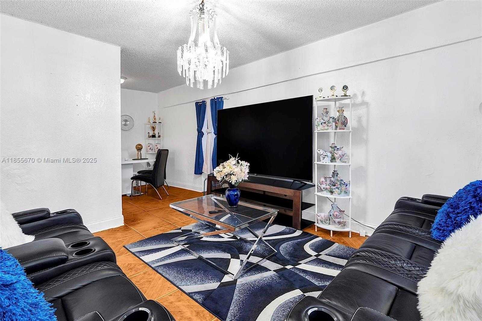 Small Image of 2900 NORTH WEST 164TH ST, Miami Gardens Number 5