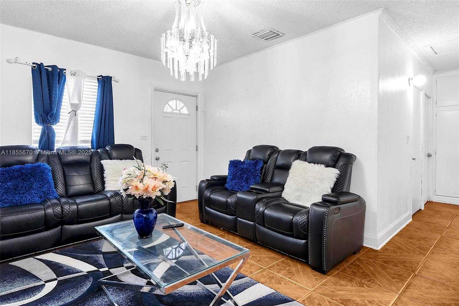 Small Image of 2900 NORTH WEST 164TH ST, Miami Gardens Number 7