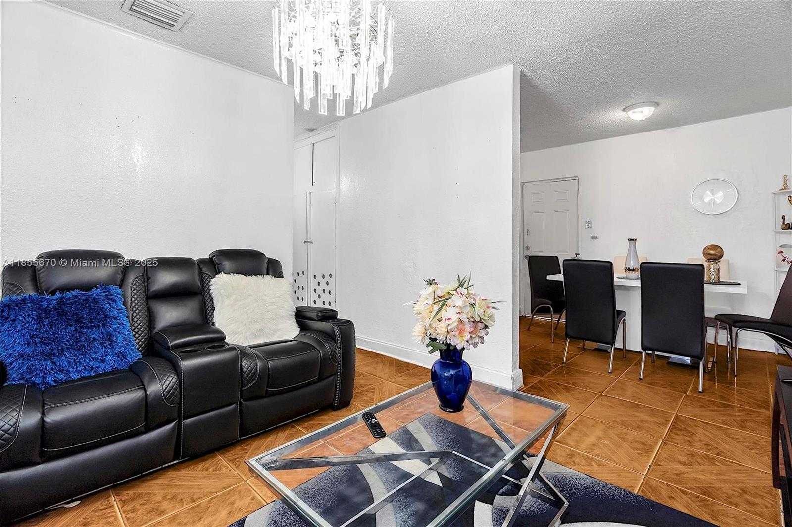 Small Image of 2900 NORTH WEST 164TH ST, Miami Gardens Number 8