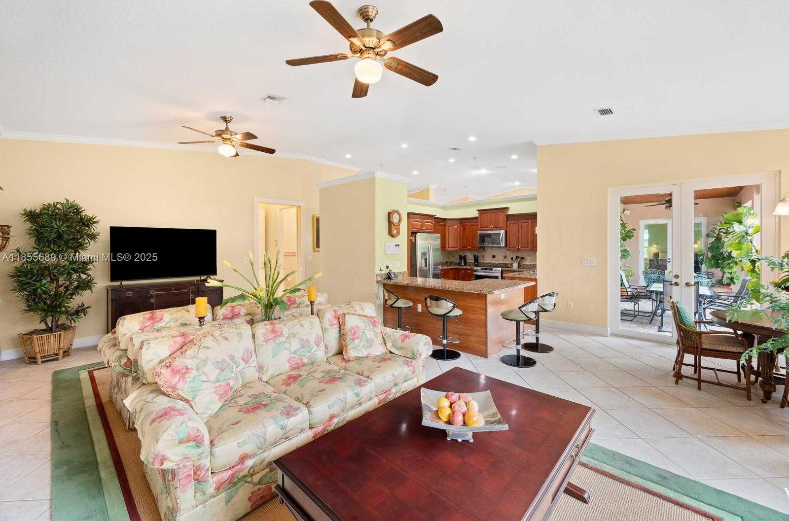 Small Image of 10621 SOUTH WEST 77TH AVE, Pinecrest Number 11