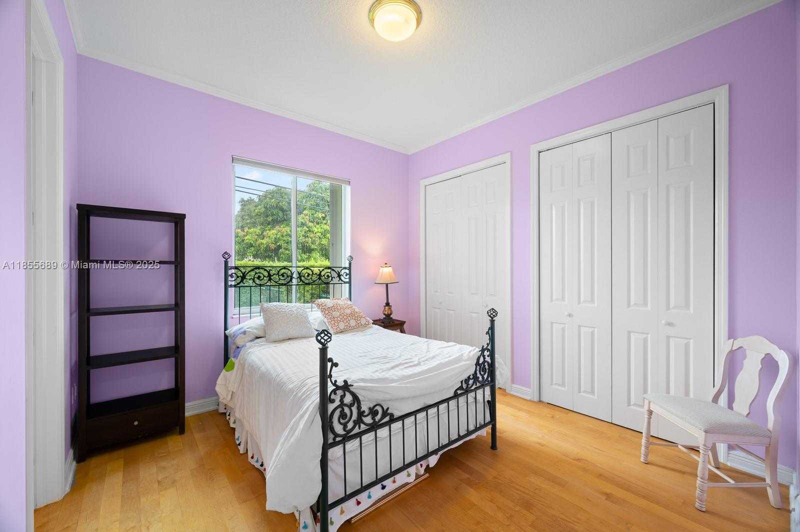 Small Image of 10621 SOUTH WEST 77TH AVE, Pinecrest Number 21