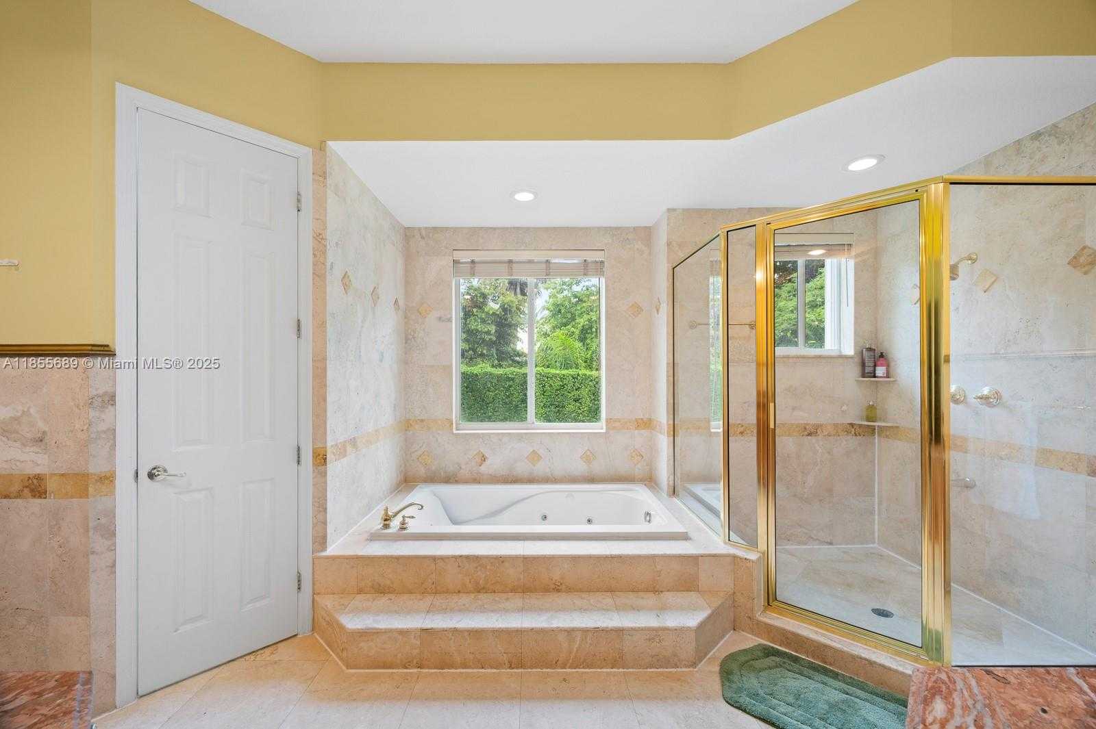 Small Image of 10621 SOUTH WEST 77TH AVE, Pinecrest Number 25