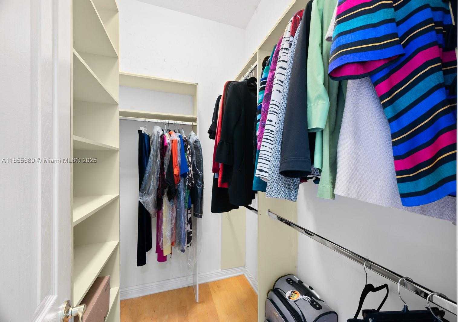 Small Image of 10621 SOUTH WEST 77TH AVE, Pinecrest Number 29