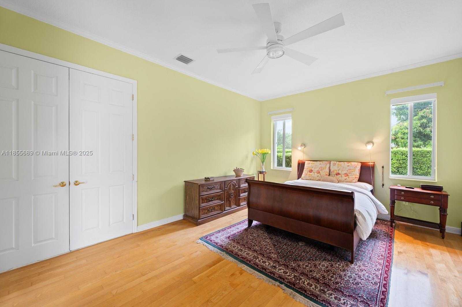 Small Image of 10621 SOUTH WEST 77TH AVE, Pinecrest Number 30