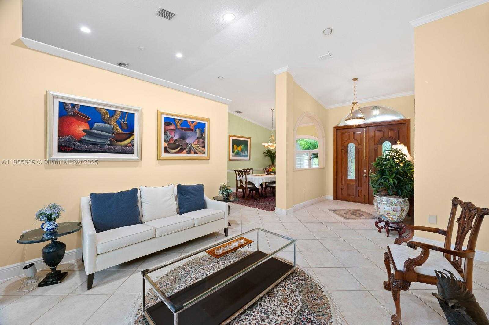 Small Image of 10621 SOUTH WEST 77TH AVE, Pinecrest Number 4