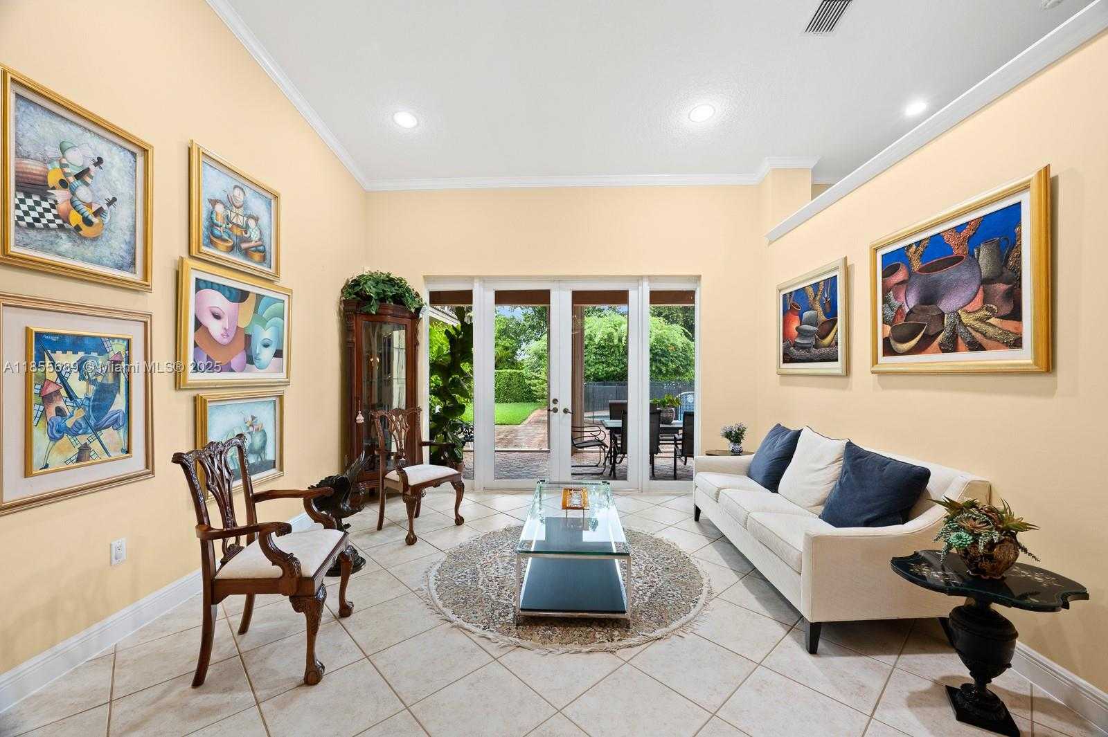 Small Image of 10621 SOUTH WEST 77TH AVE, Pinecrest Number 6