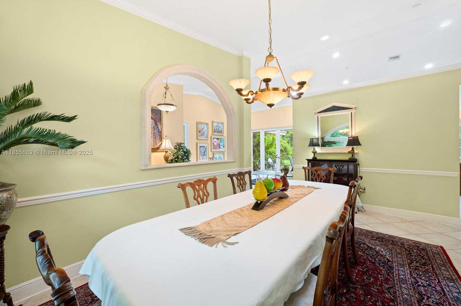 Small Image of 10621 SOUTH WEST 77TH AVE, Pinecrest Number 8
