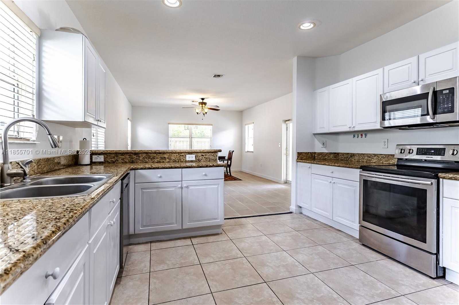 Small Image of 201 NORTH EAST 36TH TER, Homestead Number 11