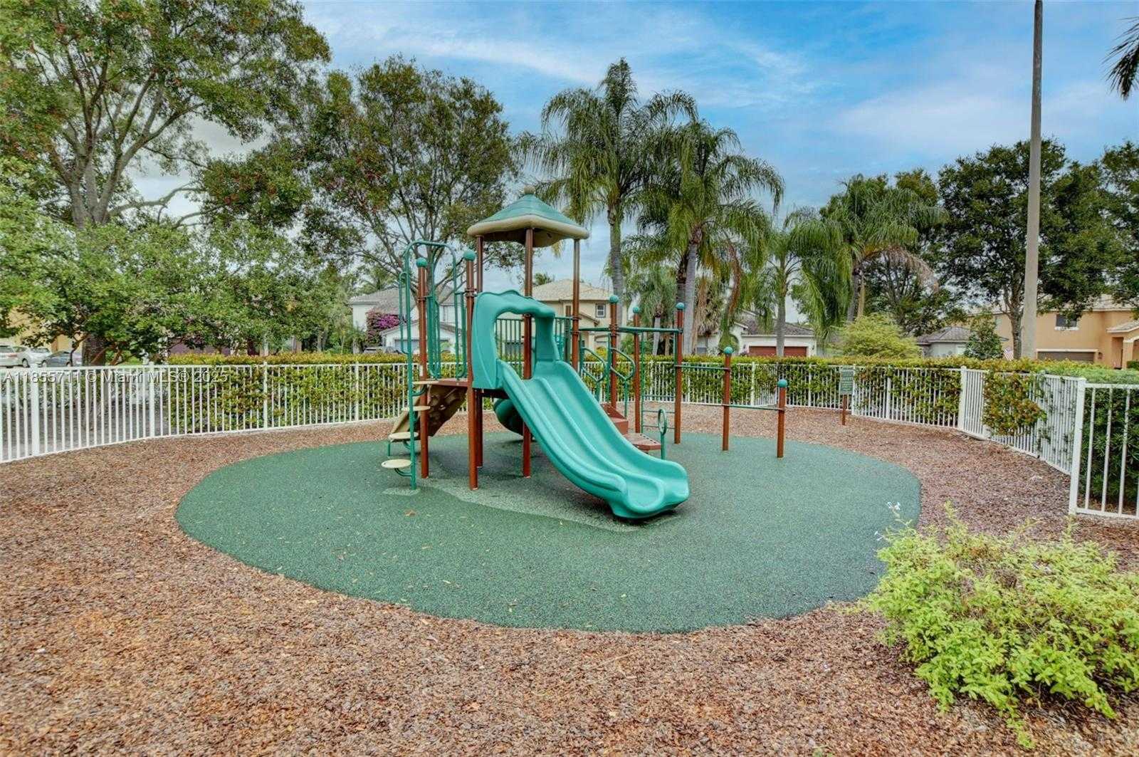 Small Image of 1506 SIENA LN, Boynton Beach Number 67