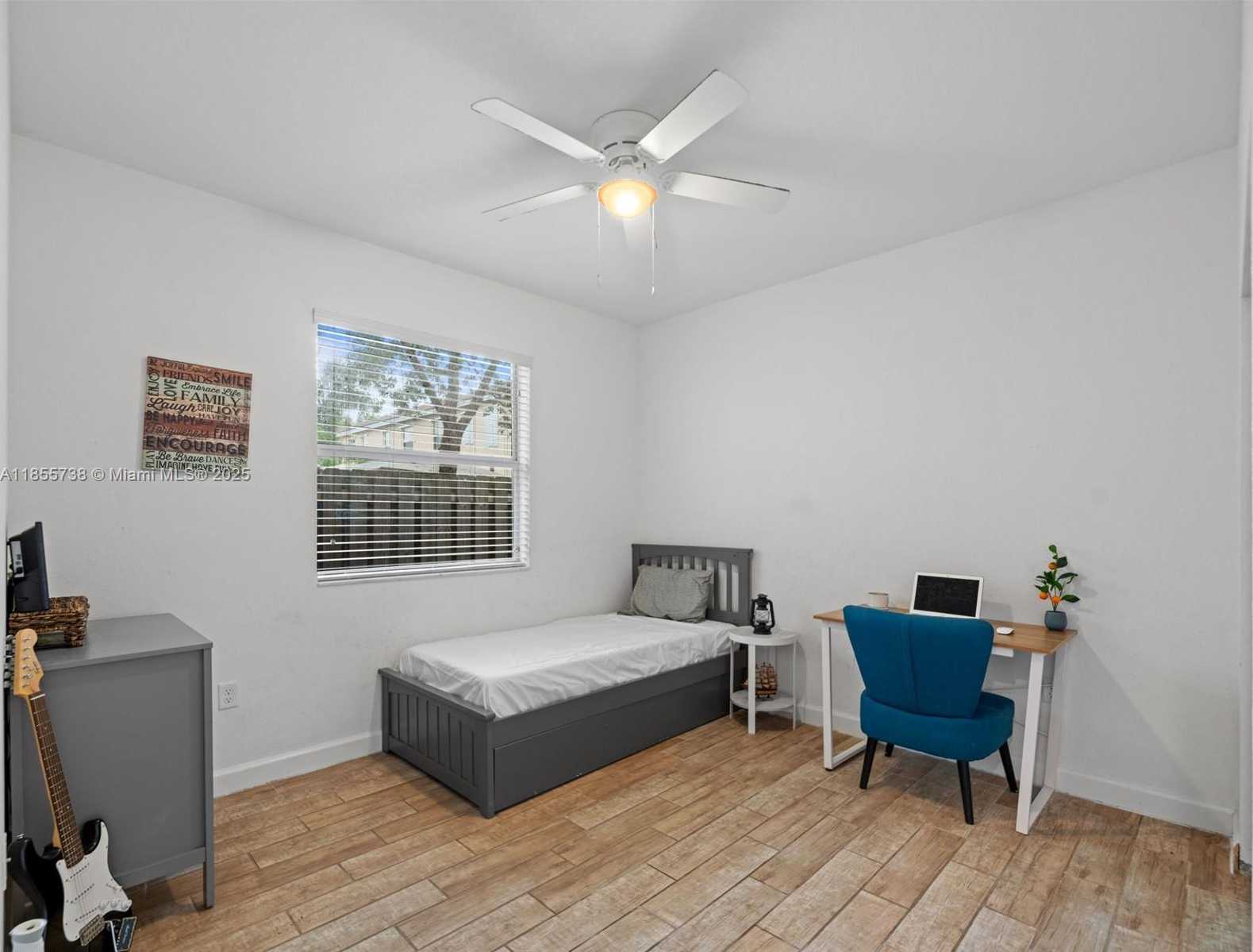 Small Image of 1418 SOUTH EAST 26TH TER, Homestead Number 12