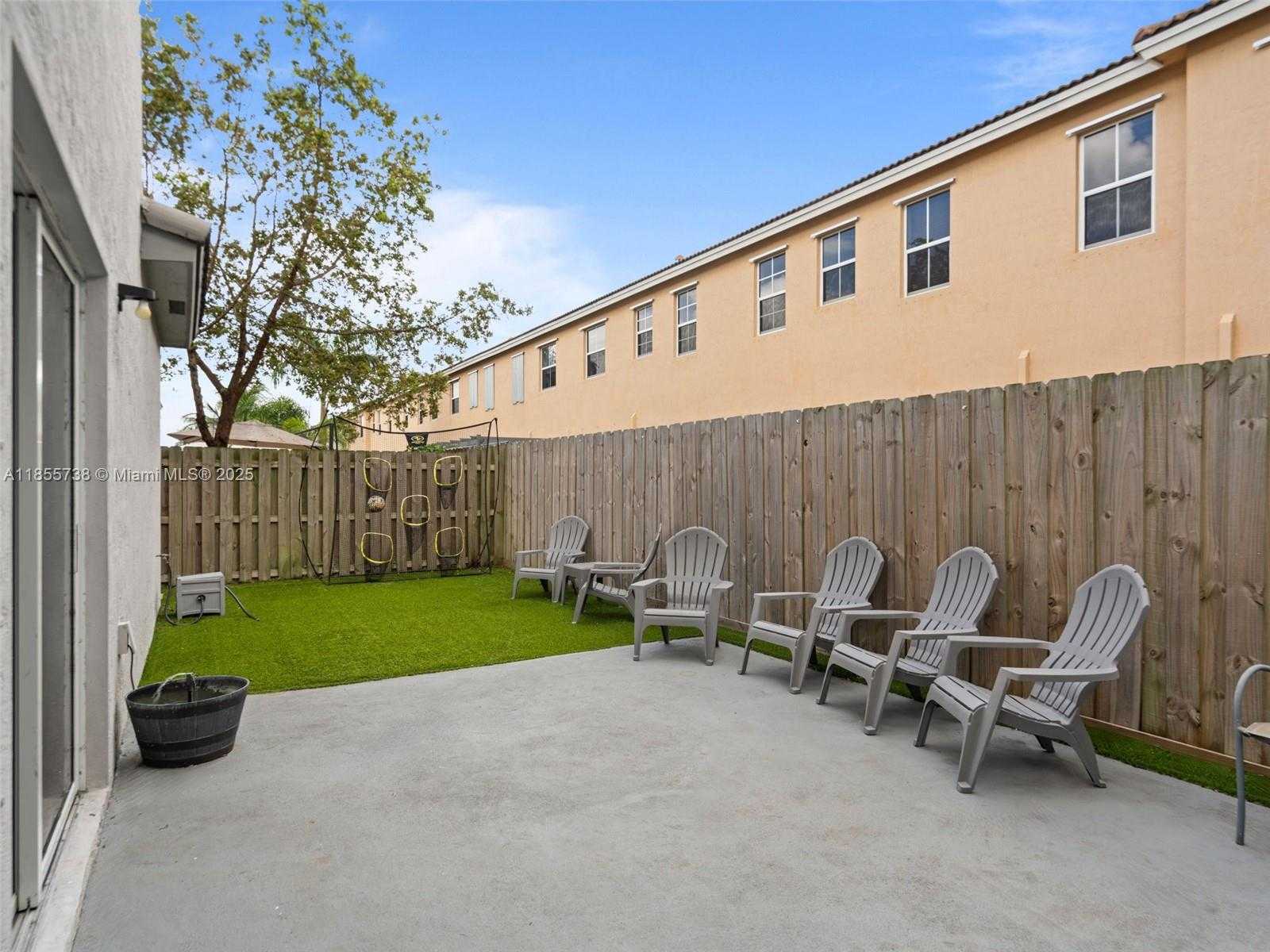 Small Image of 1418 SOUTH EAST 26TH TER, Homestead Number 14