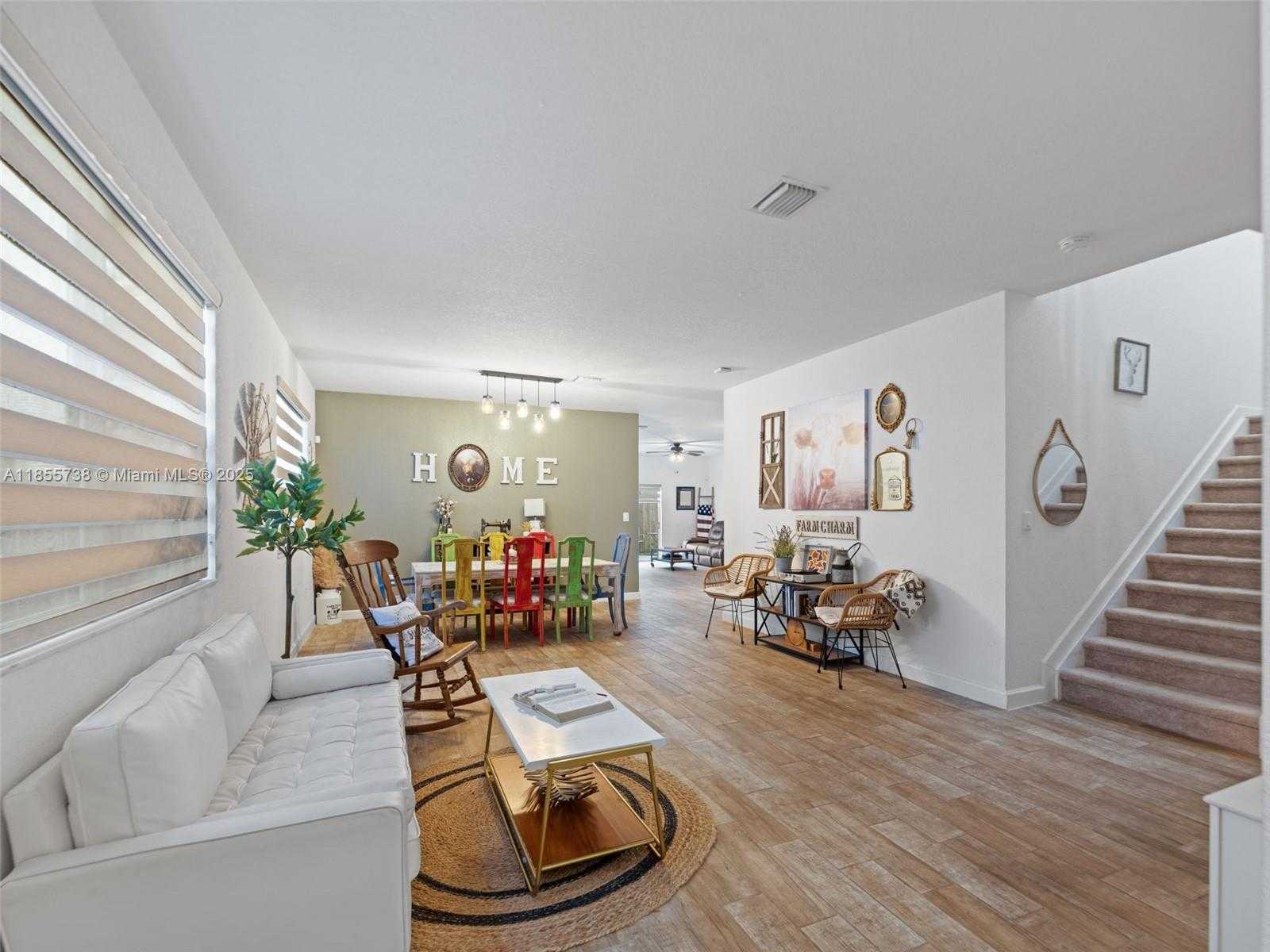 Small Image of 1418 SOUTH EAST 26TH TER, Homestead Number 2