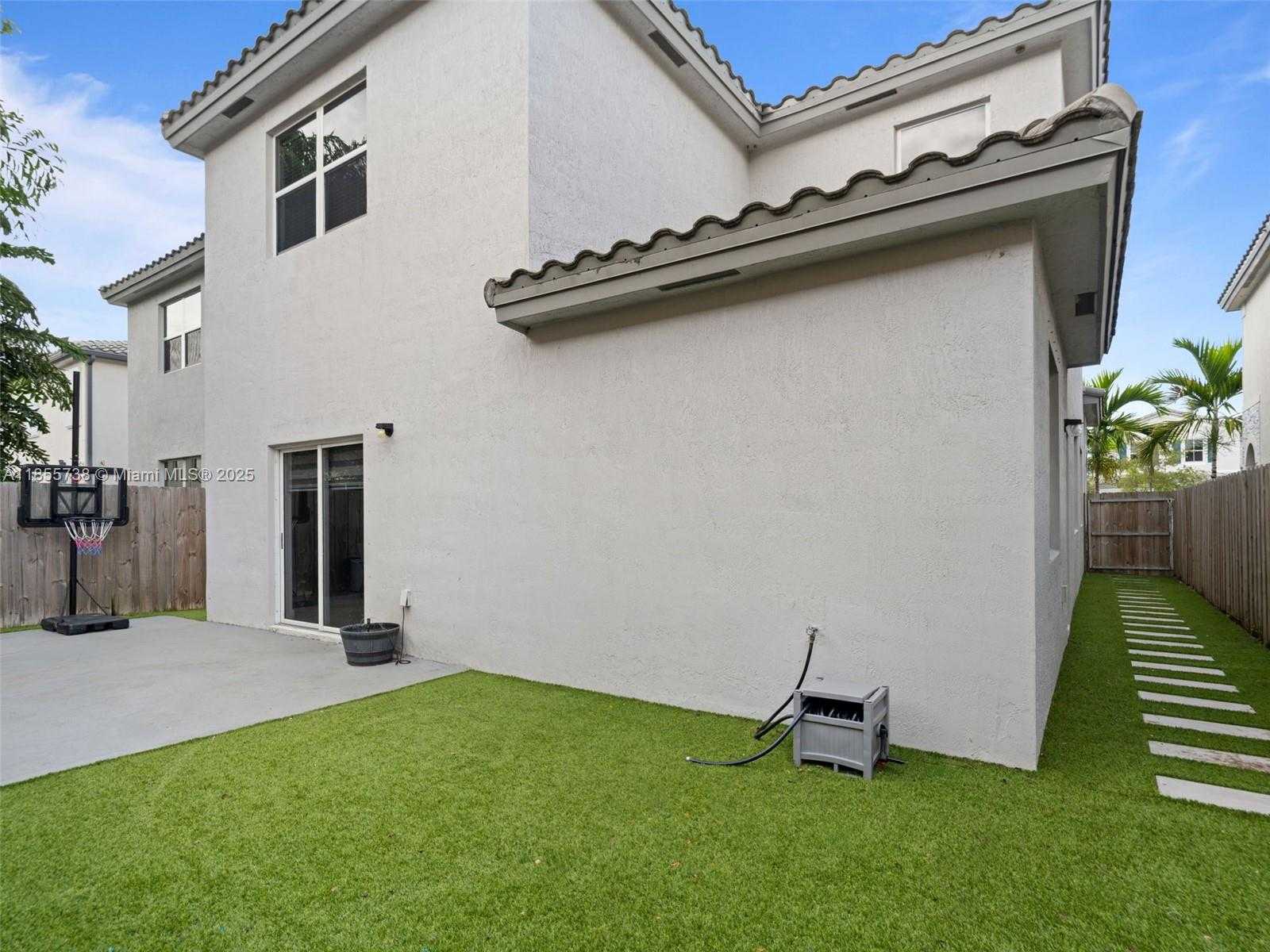 Small Image of 1418 SOUTH EAST 26TH TER, Homestead Number 38