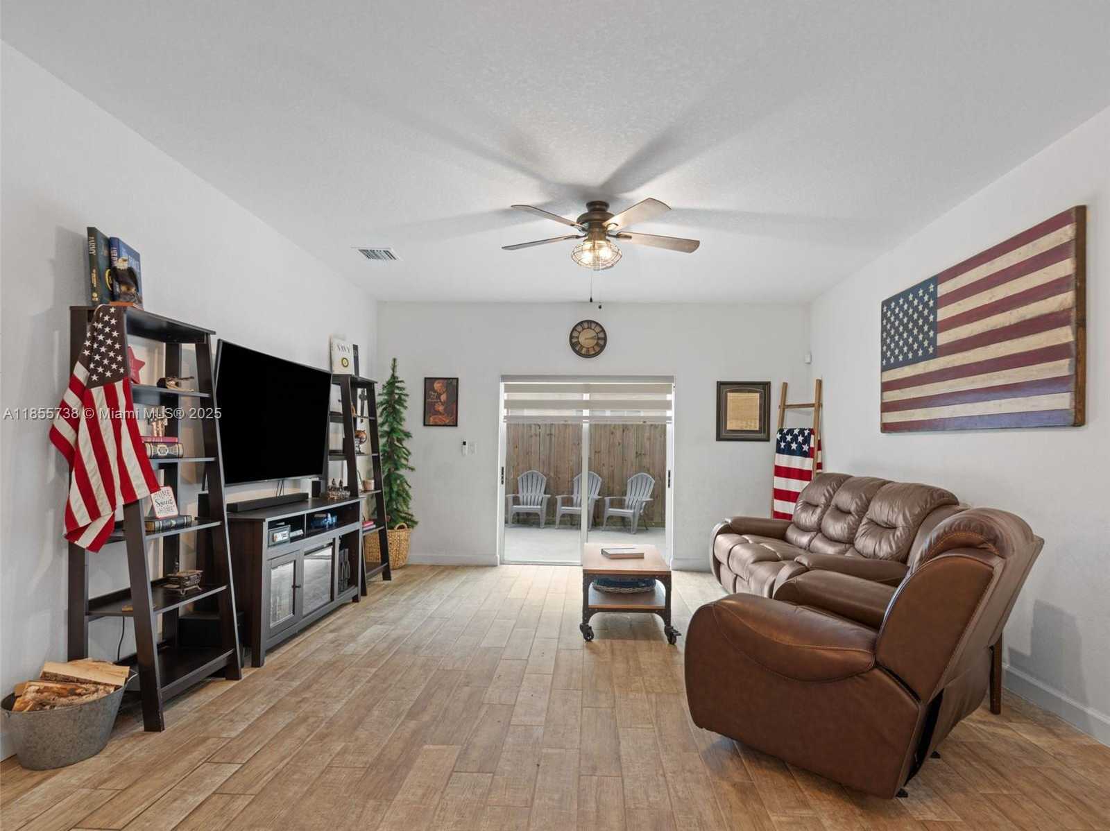 Small Image of 1418 SOUTH EAST 26TH TER, Homestead Number 4