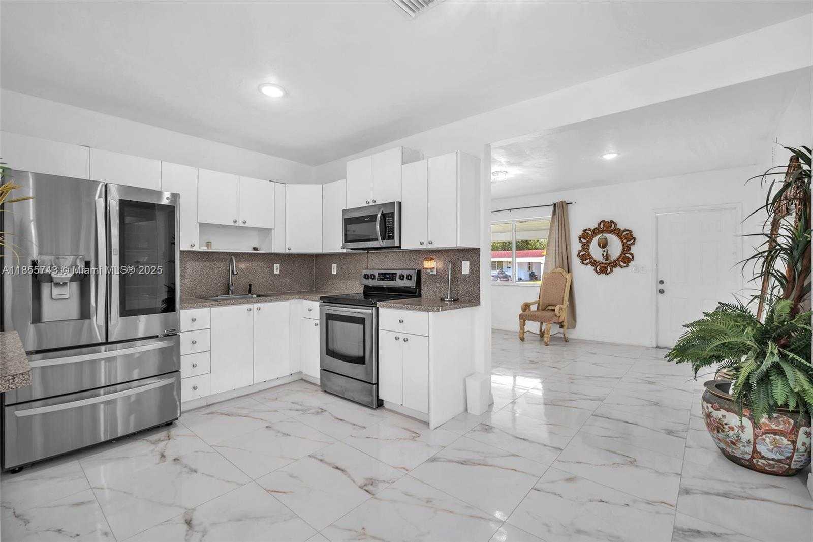Small Image of 3241 SOUTH WEST 66TH AVE, Miramar Number 23
