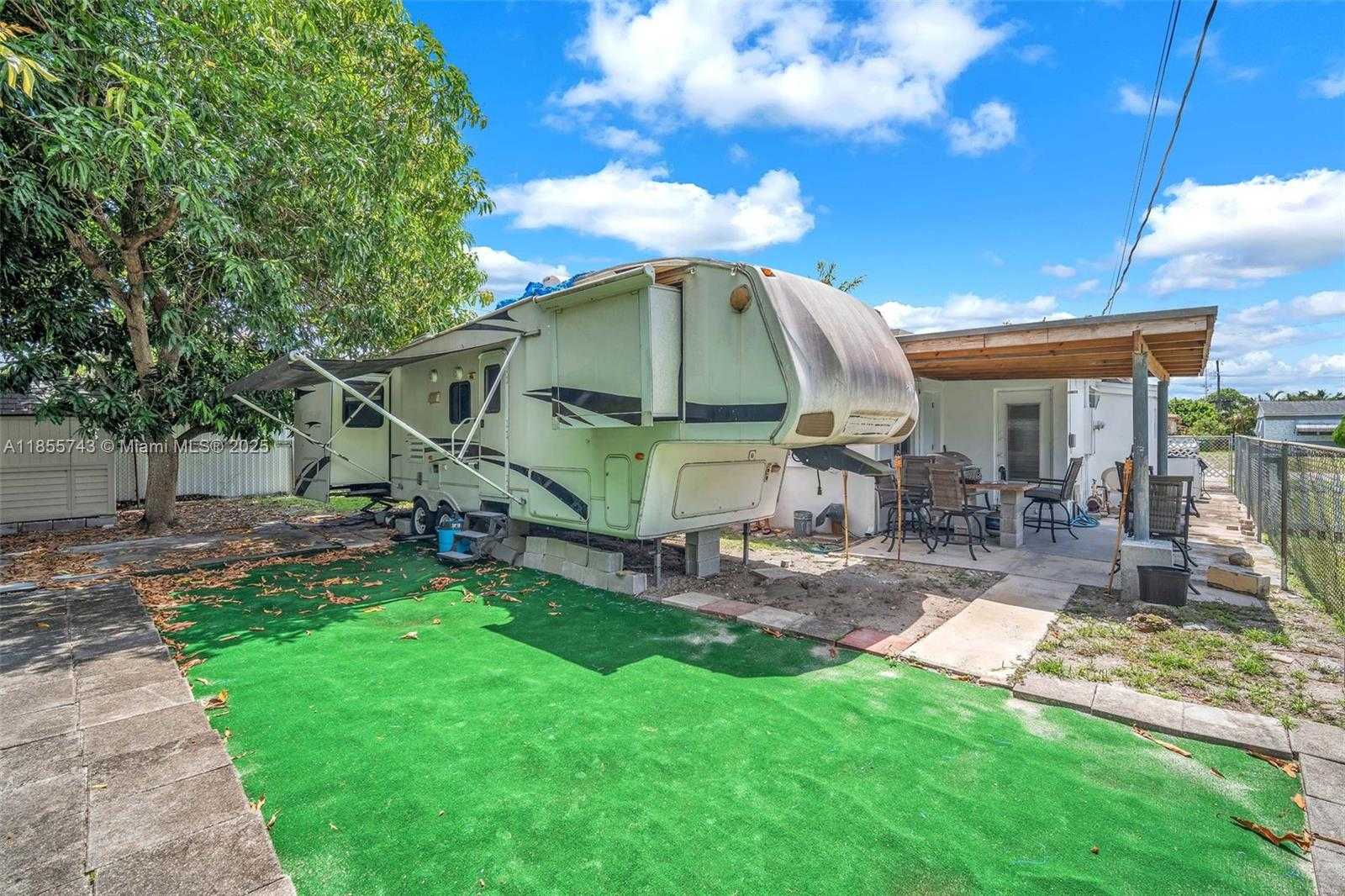 Small Image of 3241 SOUTH WEST 66TH AVE, Miramar Number 29
