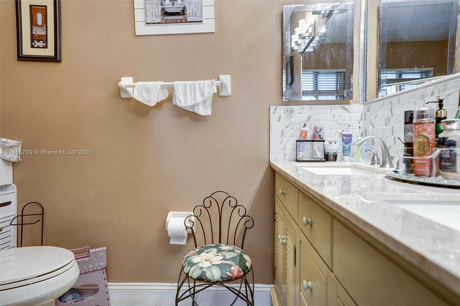 Small Image of 3985 NORTH EAST 15TH ST, Homestead Number 37