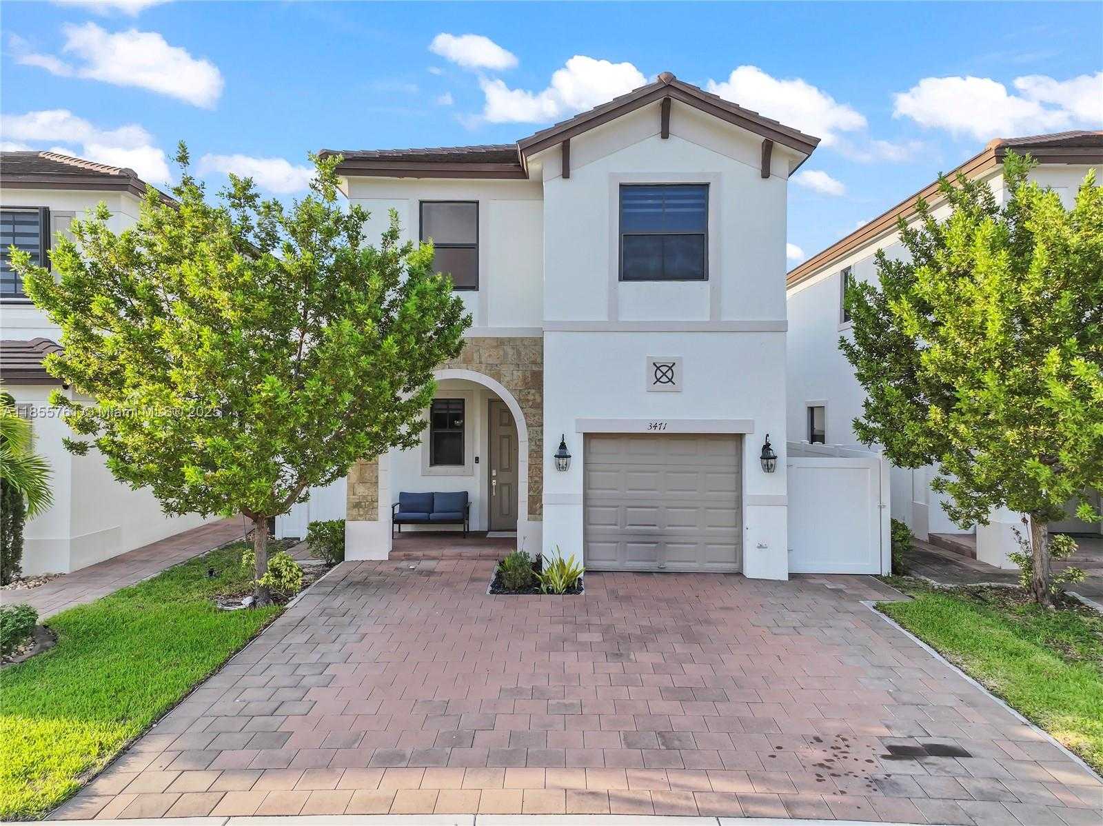 Small Image of 3471 WEST 110TH ST, Hialeah Number 3