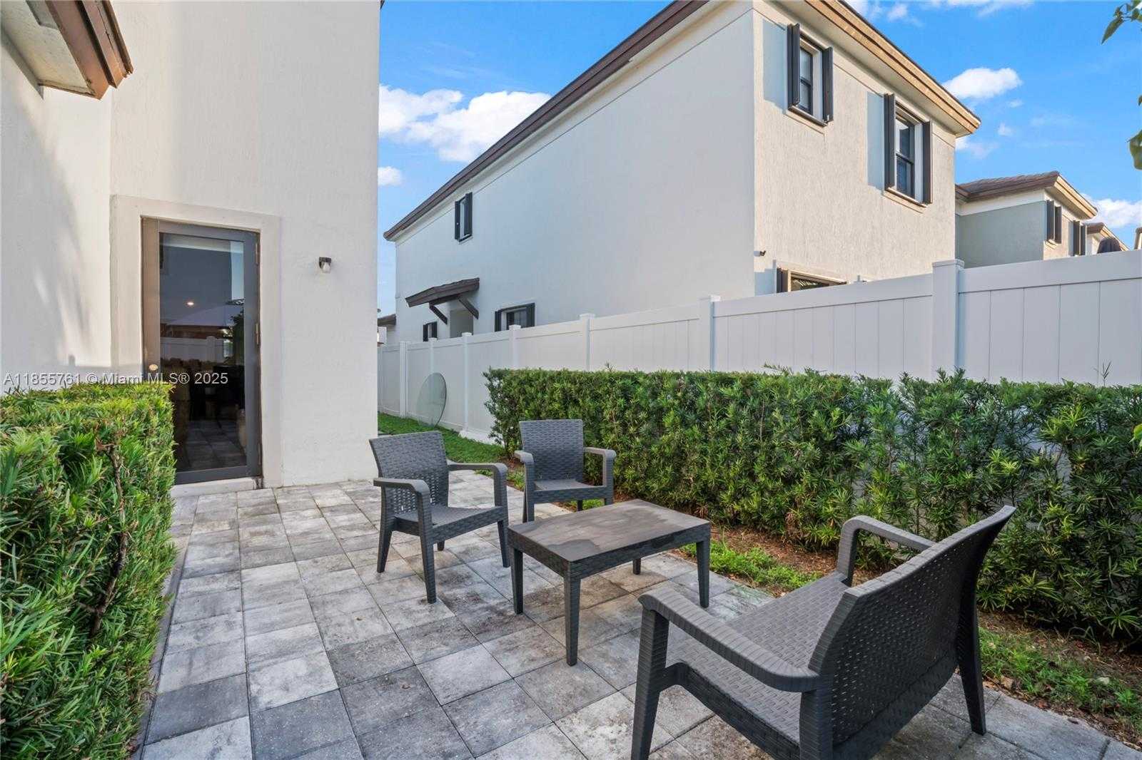 Small Image of 3471 WEST 110TH ST, Hialeah Number 36
