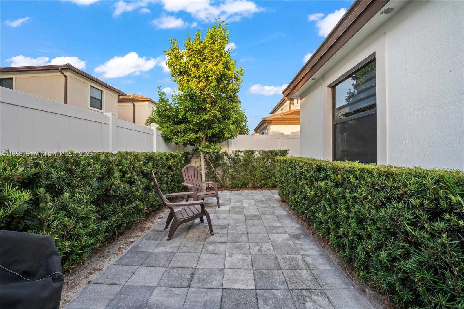 Small Image of 3471 WEST 110TH ST, Hialeah Number 37
