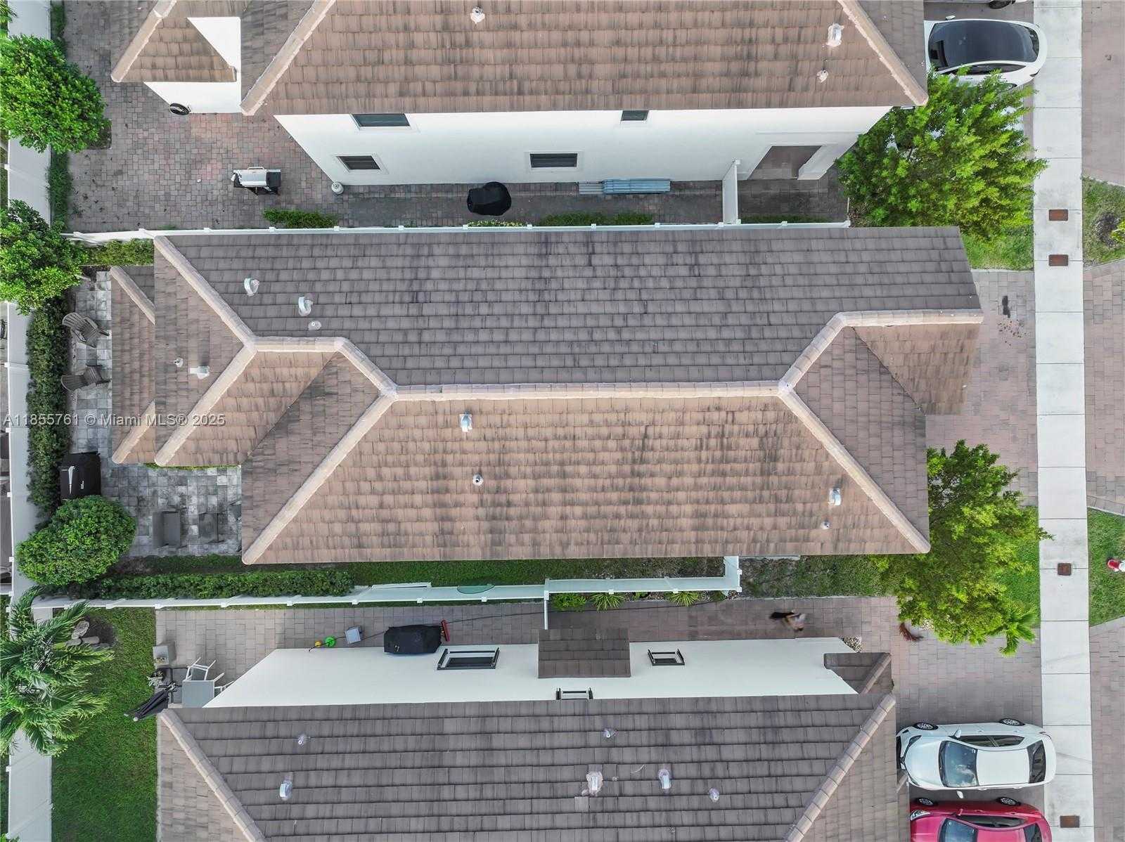 Small Image of 3471 WEST 110TH ST, Hialeah Number 40