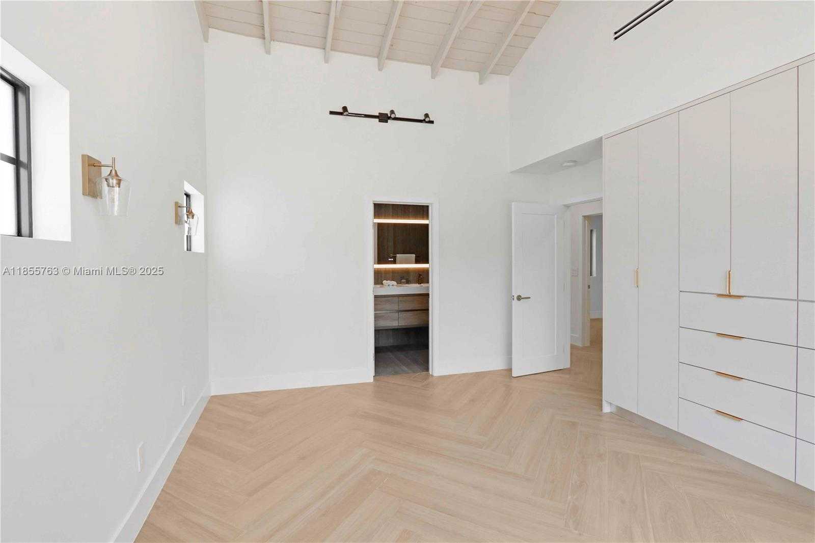 Small Image of 3153 ROYAL PALM AVE, Miami Beach Number 19