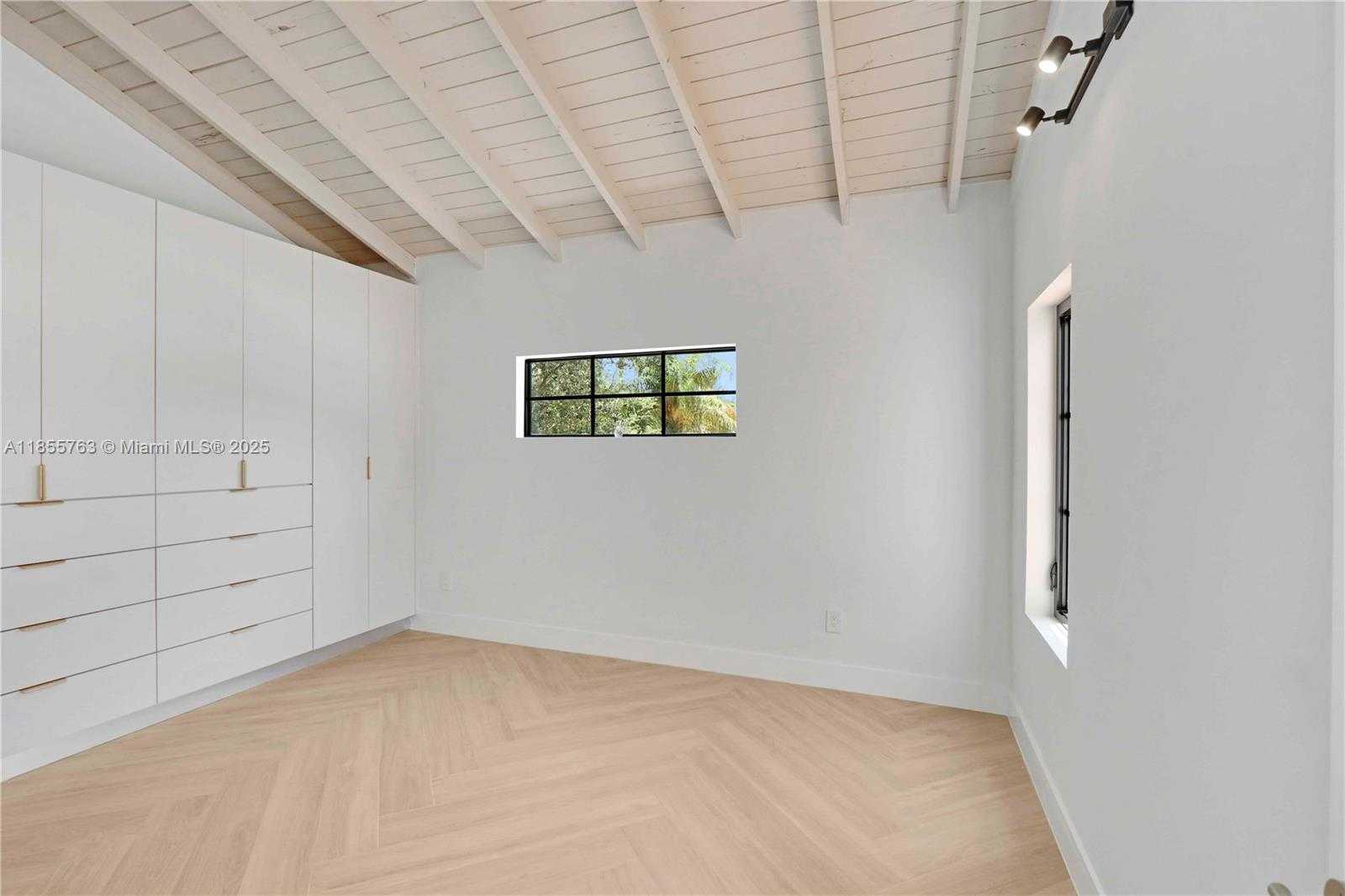 Small Image of 3153 ROYAL PALM AVE, Miami Beach Number 24