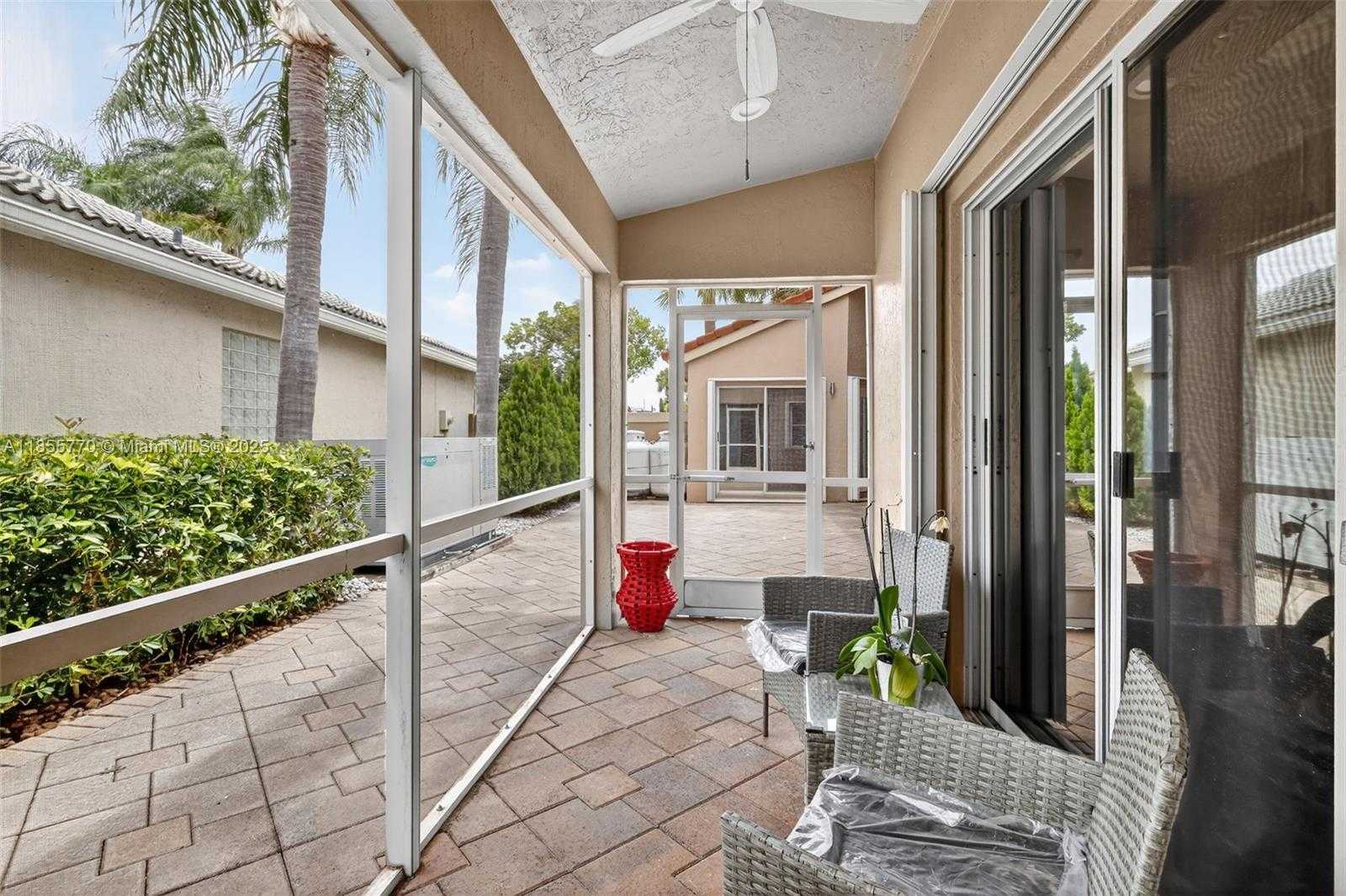 Small Image of Boynton Beach Number 34