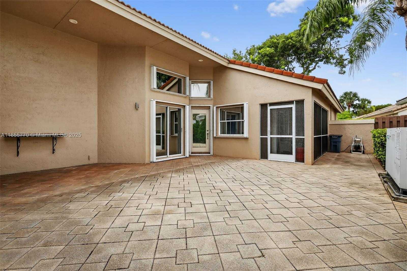 Small Image of Boynton Beach Number 37