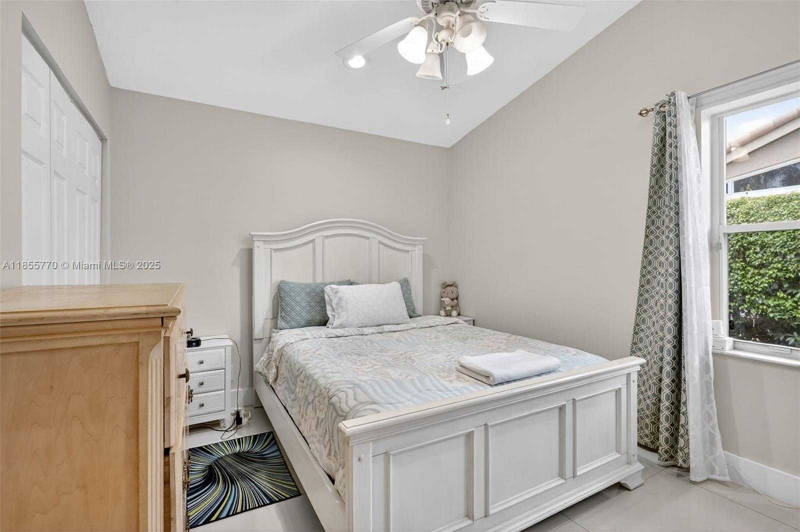 Small Image of Boynton Beach Number 44