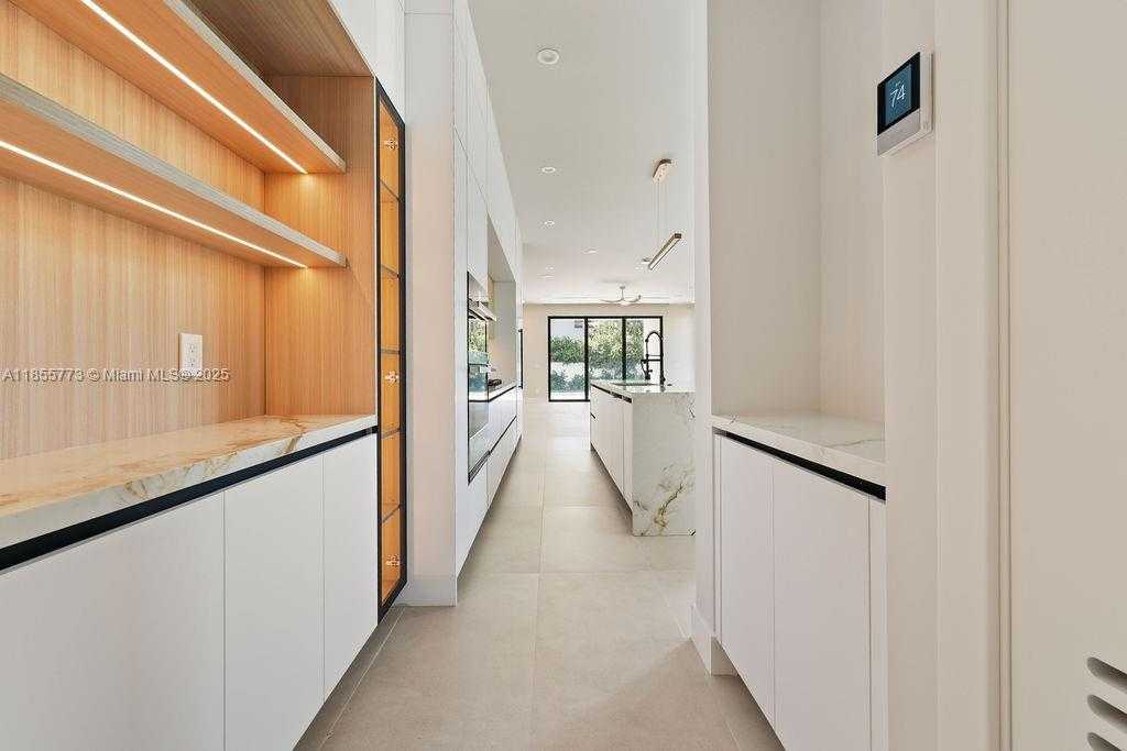 Small Image of 810 NORTH EAST 17TH, Fort Lauderdale Number 18