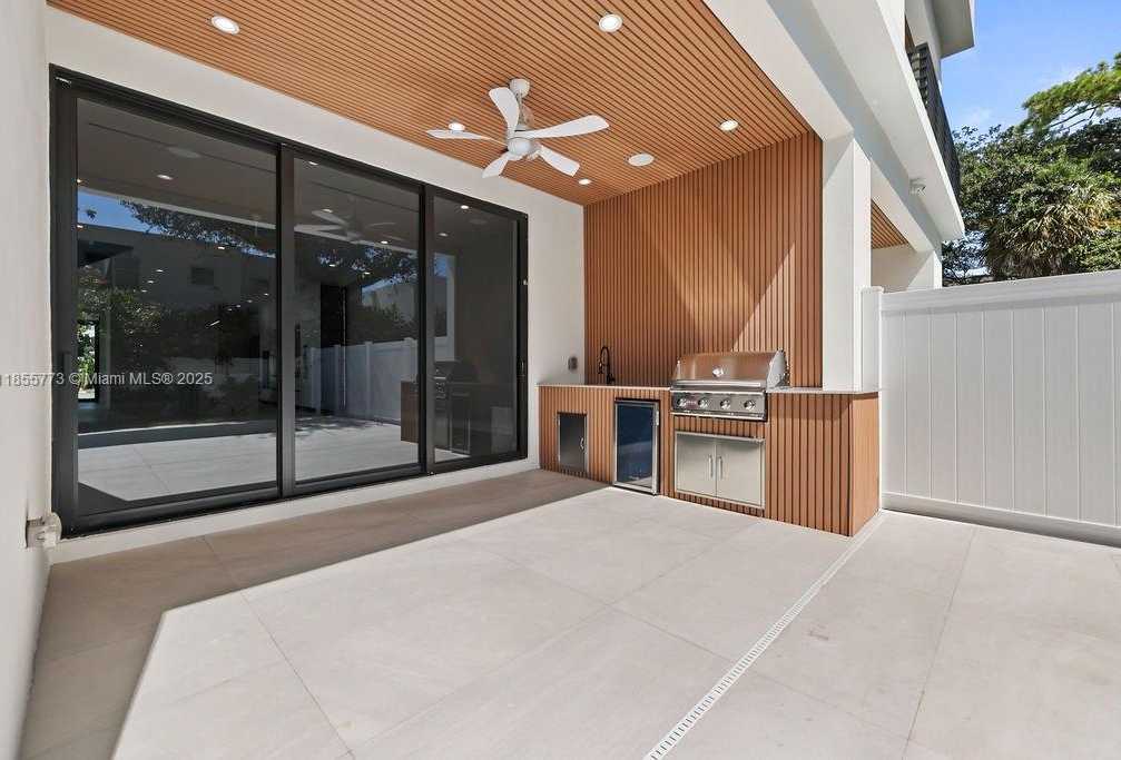 Small Image of 810 NORTH EAST 17TH, Fort Lauderdale Number 26