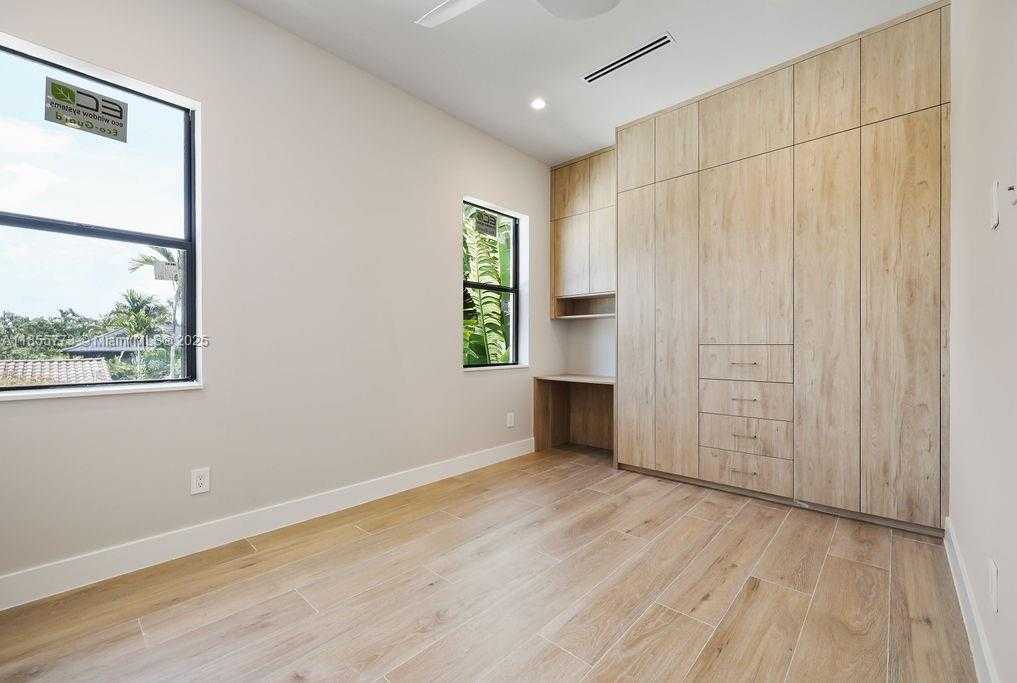 Small Image of 810 NORTH EAST 17TH, Fort Lauderdale Number 27
