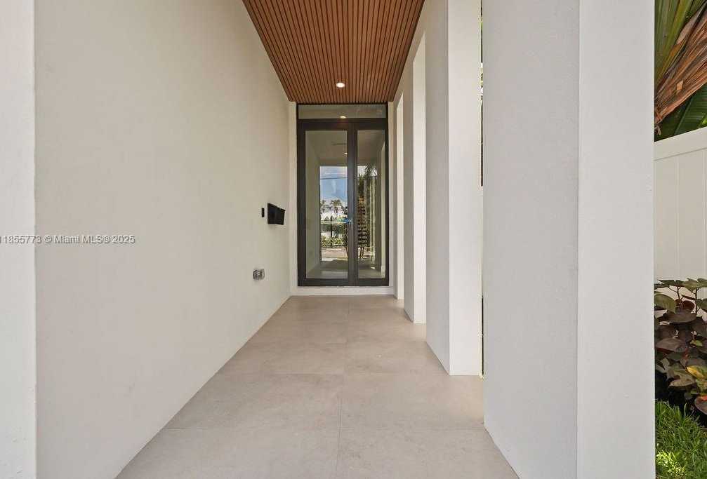 Small Image of 810 NORTH EAST 17TH, Fort Lauderdale Number 3