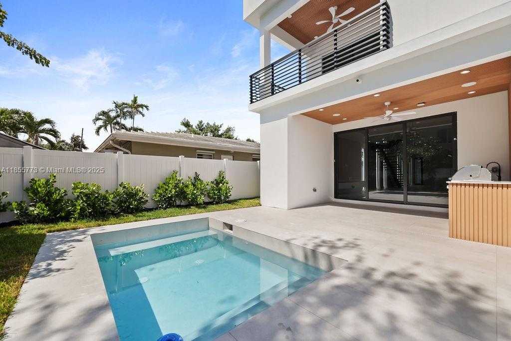 Small Image of 810 NORTH EAST 17TH, Fort Lauderdale Number 32